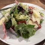 スイカクリ - りんごと生ハムのサラダ
