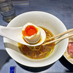 うずとかみなり - 黄身がトロトロの半熟卵