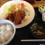 おか路 - 料理写真:ミックスフライ定食　650円
