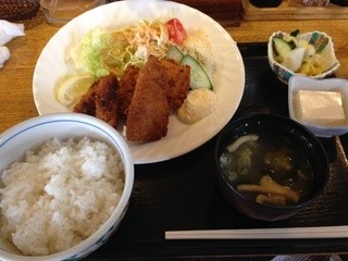 Okaji - ミックスフライ定食　650円