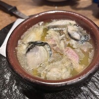 Seafood bar Ermitage 横浜鶴屋町店 - 牡蠣アヒージョ