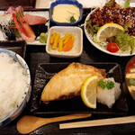 ごはん処一歩 - 