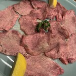 焼肉よかろ - 塩タン(2人前)