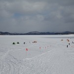 さわだ - ワカサギ釣りの光景