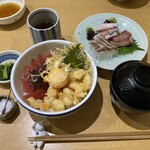 くいもの家　金子 - 金子丼とお刺身