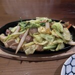 游心 - ホルモン炒め