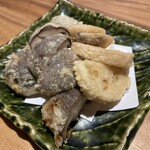 メデ・イタシ - 椎茸とレンコンの天ぷら