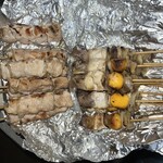 鳥乃家 三船峰延 姉妹店 - 右→もつ　　左→せい