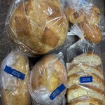 DONQ - 料理写真:ドンクと言えばハード系