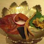 くろぎ - 汐うに、からすみ、ばち子の珍味盛。