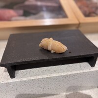神楽坂 鮨 弥栄 - 帆立