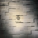 284903940 - 