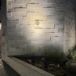 284903948 - 