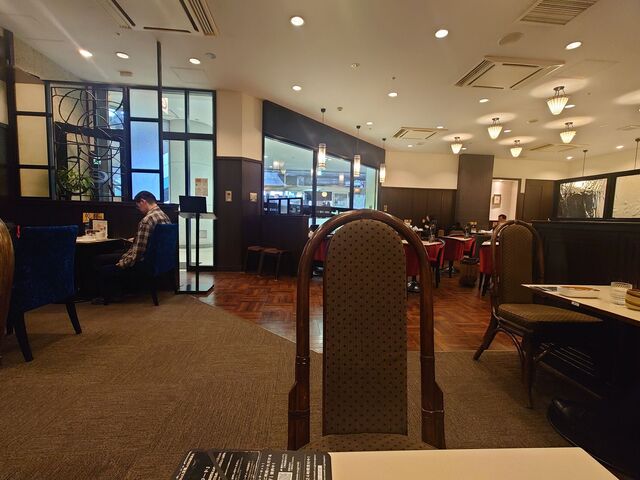 Kissa Shitsu Renoir Tamachi Mitaguchi Ekimae Ten photo 4