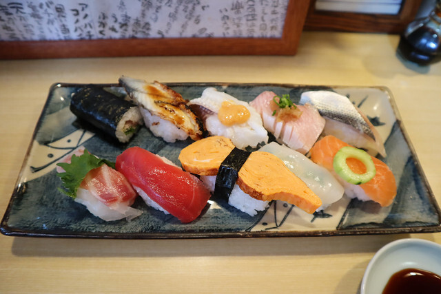 すし様 2025年8月2日、「すしざんまい」がロサンゼルスに海外初店舗を