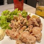 伊まる - 鶏の唐揚げ（800円）