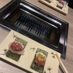 完全個室焼肉 GYU - 和牛手巻き2種食べ比べ