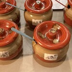 #ROKU ROKU餃子バル - 自家製タレが沢山