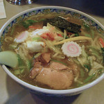 集来 - 集来（手打五目ワンタンメン・900円）