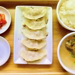 彩 中國料理 - 彩特製焼き餃子セット