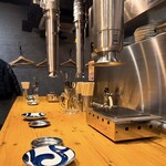 焼肉大衆酒場 真 肉焼屋 - 店内