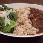 San-rin-sya - 「五穀米ハヤシプレート」ワンプレートに美味しさが凝縮されています。サラダ・スープ付きです。