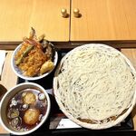 稲庭うどんとめし 金子半之助 - 特製の鶏つくね稲庭うどんと半之助めし(冷)2