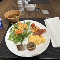 フォルク キッチン オールデイダイニング  - 