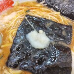 山岡家 - 海苔にもライブ感を載せて