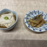 すし処 きみや - 湯葉と鰊。どちらも良い味付けで、湯葉は本当に良い湯葉の味でした！鰊もこれだけでお酒が永遠と飲めそう…