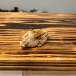 すし処 きみや - 穴子(対馬)。フワフワに煮られた穴子で、詰めが多く無いので、穴子本来の味を邪魔していません。小骨も全くなし！