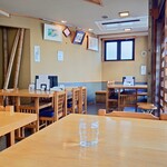 やぶ善 - 玄関入って右と正面の席。