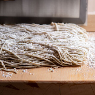 自家製蕎麦で楽しむ「鶏蕎麦」、「鴨せいろ」