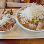 香福 - お肉ラーメン大盛・濃いめ・しらが2倍増し・ガラ油 with お肉丼