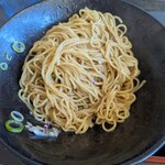 境逸品 鶏そば 山田屋 - 和え玉を混ぜ込んだ図。