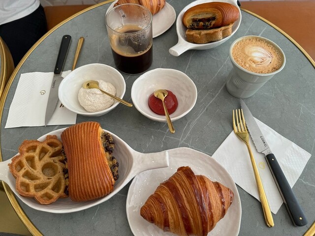 Cédric Grolet Opéra - パリ/カフェ | 食べログ