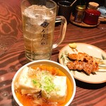 ろばたや - 揚出し豆腐ともつ焼き