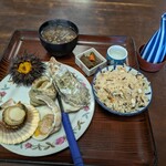 海女小屋 鳥羽 はまなみ - 貝焼き膳　全景