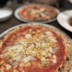 ジョイヤ - ツナとコーンピッツァ