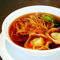 赤坂司宴 - 醤油ワンタン麺