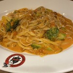 サムシング・クアトロ - ◎日替わり生パスタランチ　ボロネーゼクリームソースパスタ　１，４００円　税込