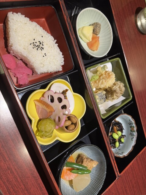 山葵 （ワサビ） - おもろまち/日本料理 | 食べログ