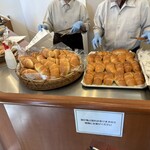 塩パン屋 パン・メゾン - 店内