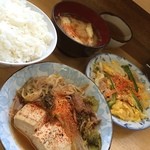 栄食堂 - お昼ご飯いただきます☻