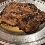 骨付鳥 一鶴 丸亀本店 - ひなどり　柔らかでジューシー