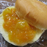 シャトレーゼ - 料理写真:丸パン+きんかんマーマレード