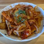 二代目 風神雷神 - お酒のあてに豚キムチ