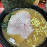ラーメン 杉田家 - ラーメン　¥900-