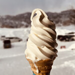 山田牧場　見晴茶屋 - 料理写真:山田産ソフトクリーム