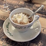 Cafe de Flore - ショコラショー　ホイップクリームを入れて